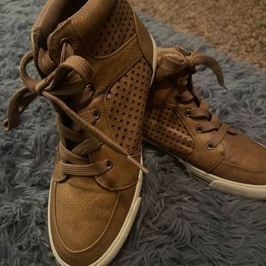 Arizona Jeans Leather Hi-top Sneakers
